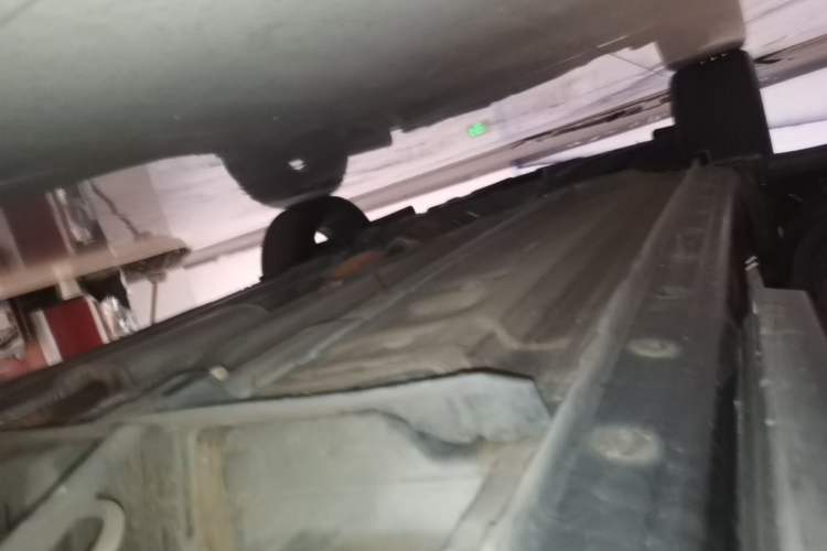 Used Venucia T90 2017 2.0L CVT Smart Edition Left Side Sill