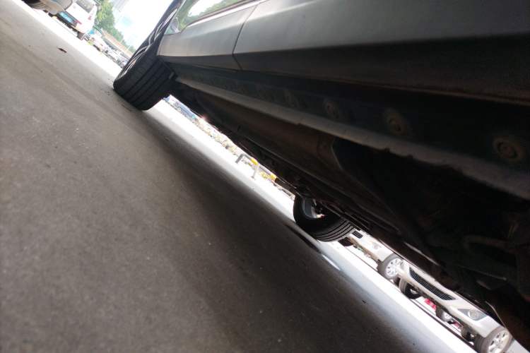 Used Venucia T90 2017 2.0L CVT Smart Edition Left Side Sill