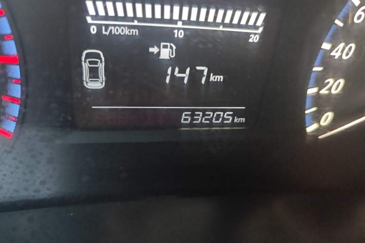 Used Venucia T90 2017 2.0L Manual ChenShang Edition Odometer Close Up