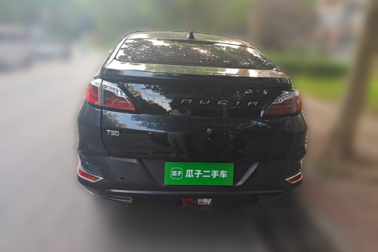 Used Venucia T90 2017 2.0L Manual ChenShang Edition Rear