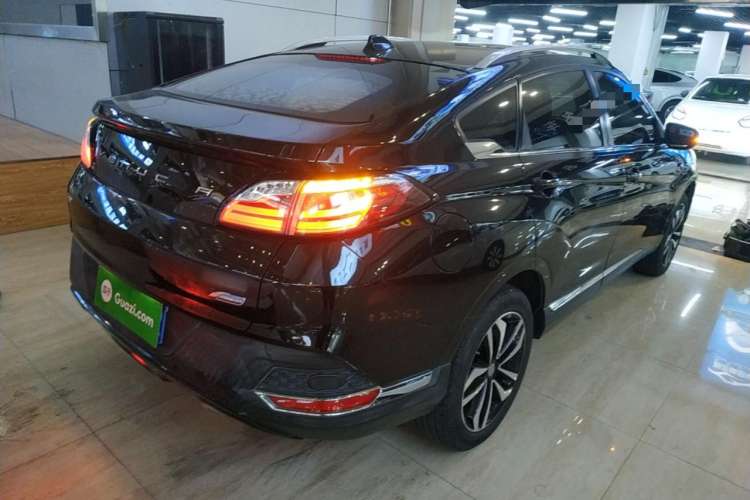 Used Venucia T90 2017 2.0L CVT Smart Edition Rear Right 45 Deg