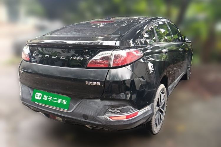Used Venucia T90 2017 2.0L Manual Fashion Edition Rear Right 45 Deg