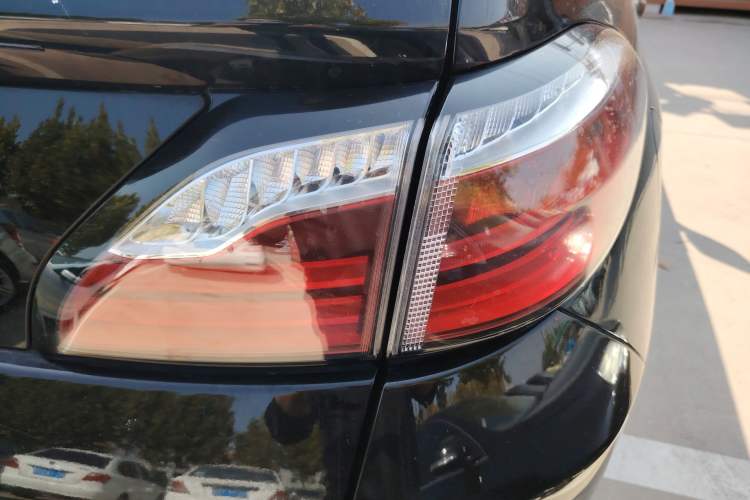 Used Venucia T90 2017 2.0L Manual ChenShang Edition Right Rear Taillight