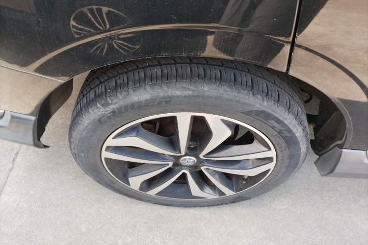 Used Venucia T90 2017 2.0L CVT Smart Edition Right Rear Wheel Hub