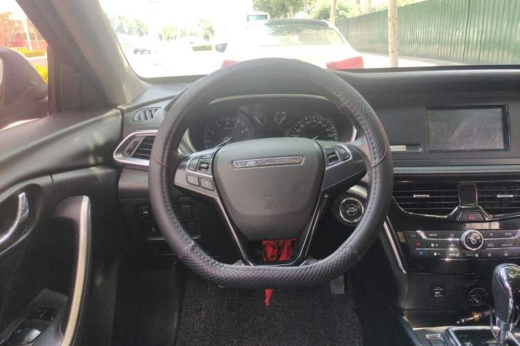 Used Venucia T90 2017 2.0L CVT Smart Edition Steering Wheel