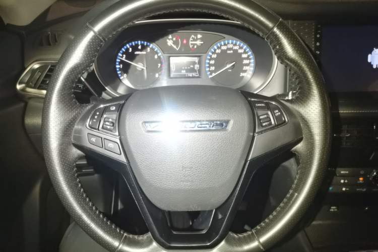 Used Venucia T90 2017 2.0L CVT Smart Edition Steering Wheel
