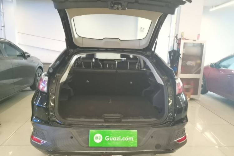 Used Venucia T90 2017 2.0L CVT Smart Edition Trunk