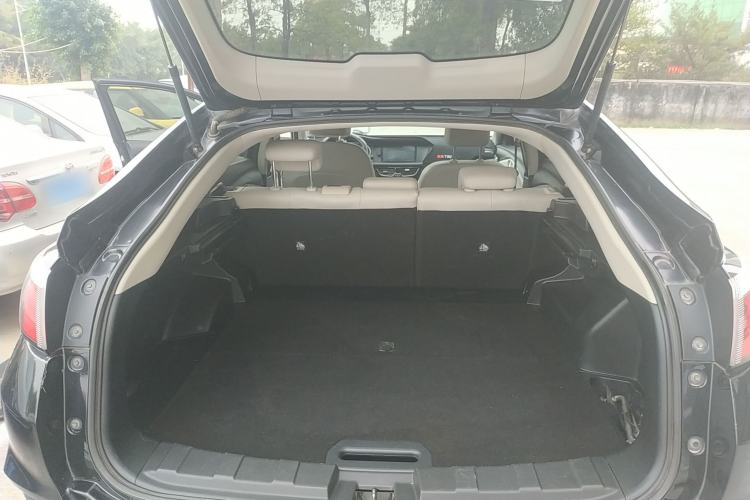 Used Venucia T90 2017 2.0L CVT Smart Edition Trunk