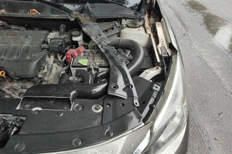 Used Venucia T90 2017 2.0L CVT Smart Edition Engine Bay Left