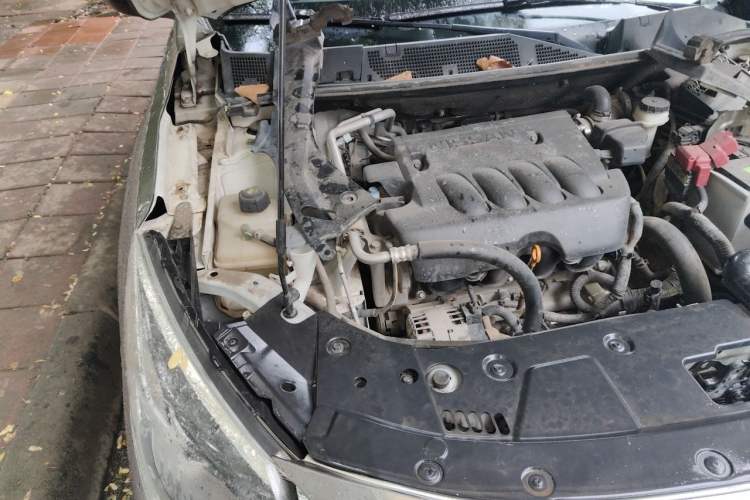 Used Venucia T90 2017 2.0L CVT Smart Edition Engine Bay Right