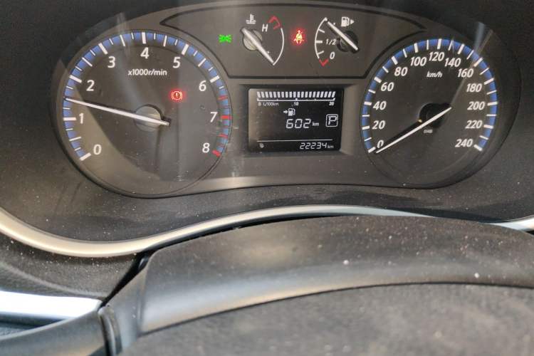 Used Venucia T90 2017 2.0L CVT Smart Edition Odometer Close Up