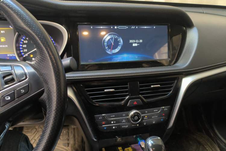 Used Venucia T90 2017 2.0L CVT Leading Edition Audio And AC Panel