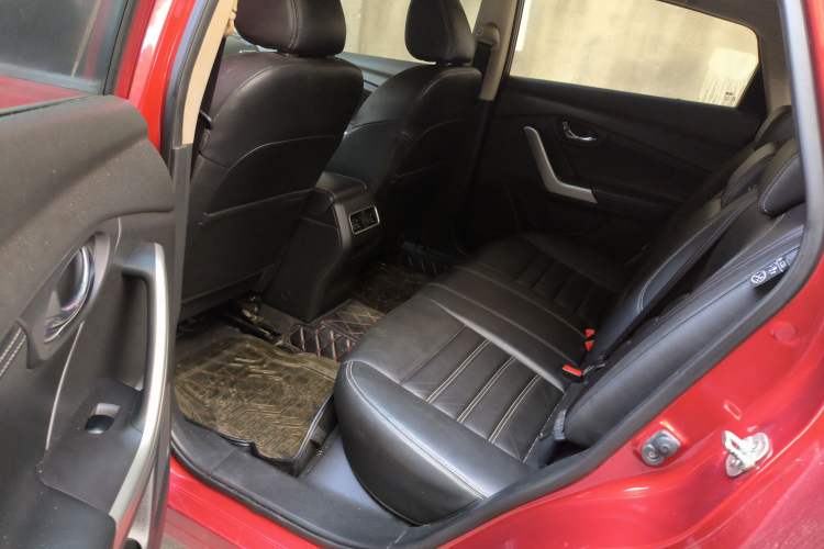 Used Venucia T90 2017 2.0L CVT Leading Edition Left Rear Seat