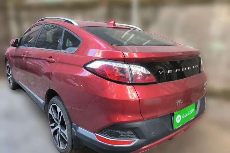 Used Venucia T90 2017 2.0L CVT Leading Edition Rear Left 45 Deg