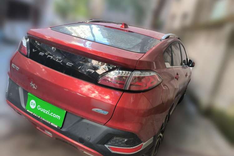 Used Venucia T90 2017 2.0L CVT Leading Edition Rear Right 45 Deg