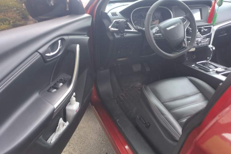 Used Venucia T90 2017 2.0L CVT Smart Edition Driver Seat