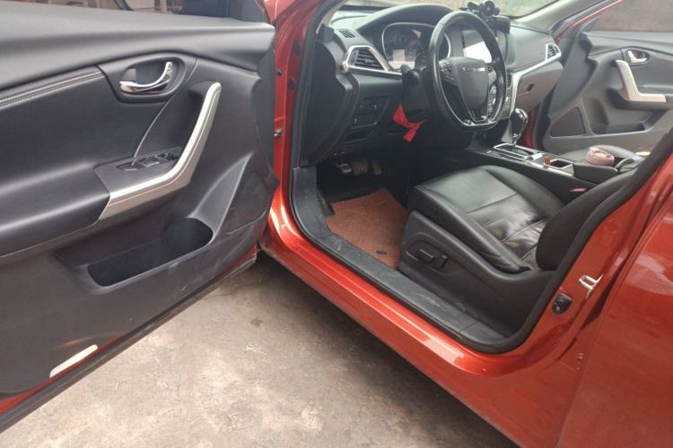 Used Venucia T90 2017 2.0L CVT Smart Edition Driver Seat