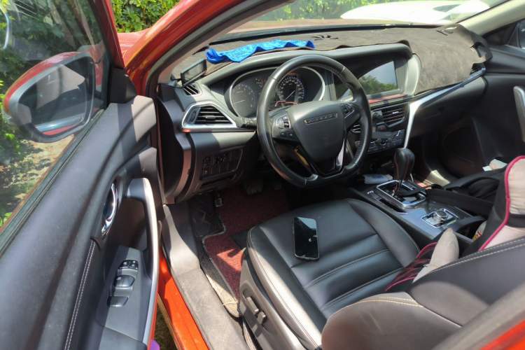 Used Venucia T90 2017 2.0L CVT Smart Edition Driver Seat