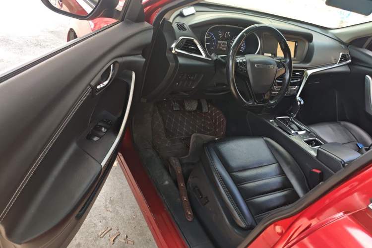 Used Venucia T90 2017 2.0L CVT Smart Edition Driver Seat