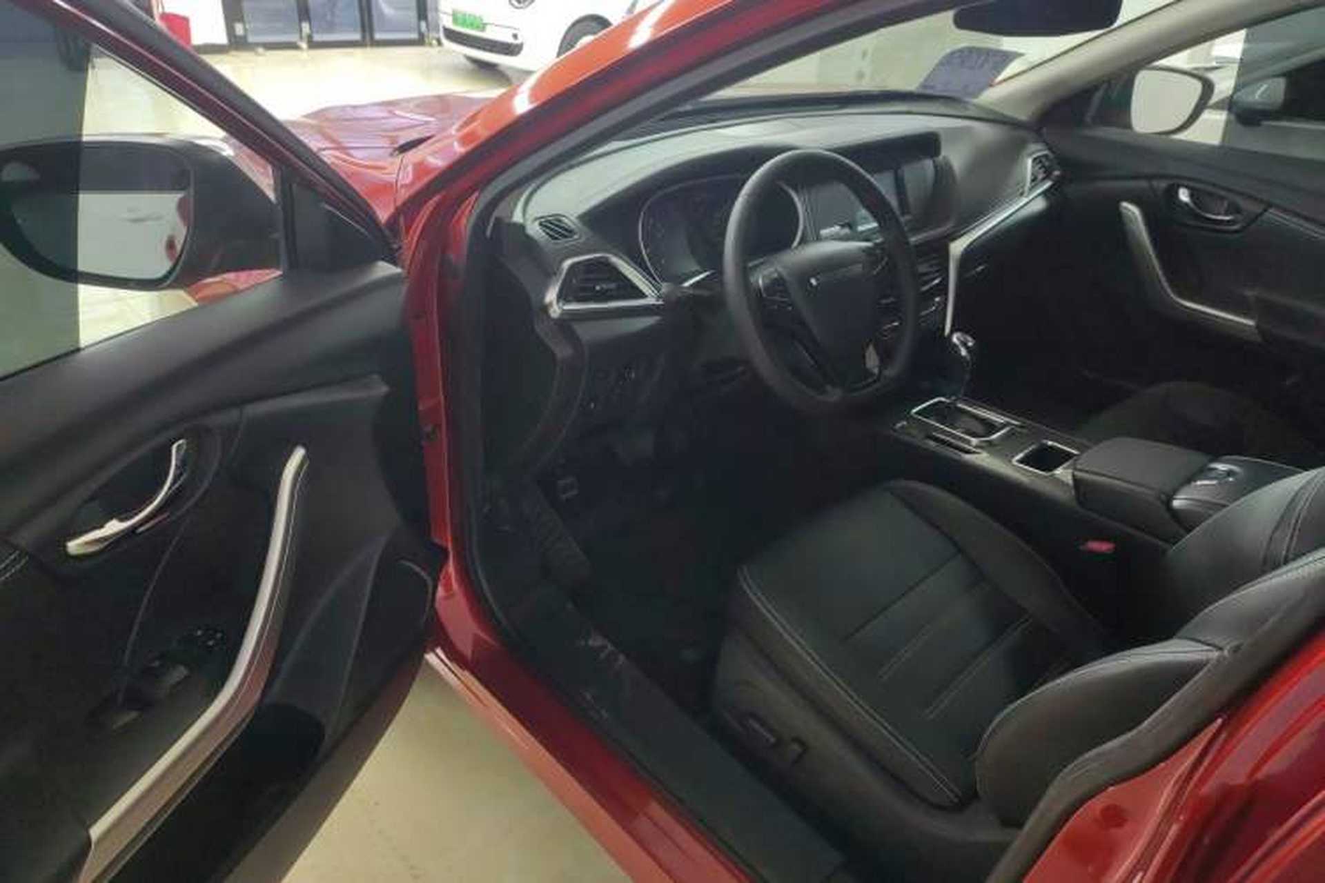 Used Venucia T90 2017 2.0L CVT Smart Edition Driver Seat
