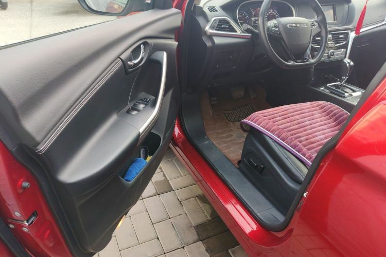 Used Venucia T90 2017 2.0L CVT Smart Edition Driver Seat