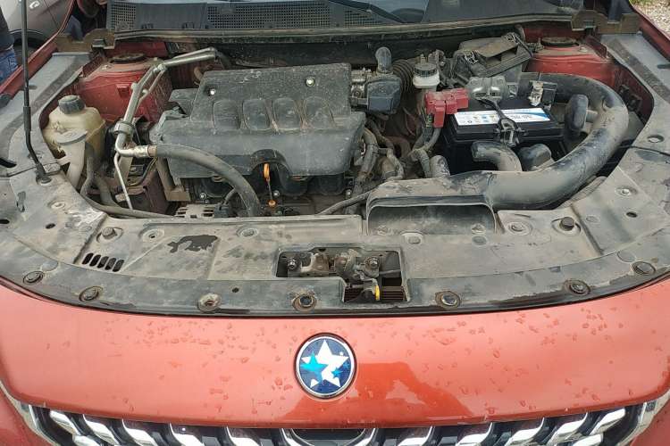 Used Venucia T90 2017 2.0L Manual ZhiShang Edition Engine Bay