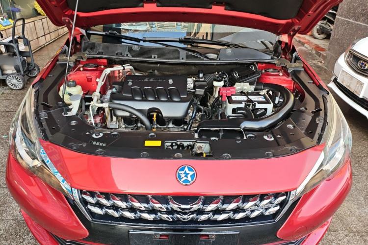 Used Venucia T90 2017 2.0L CVT Smart Edition Engine Bay