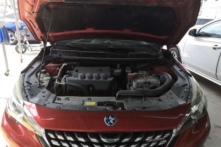 Used Venucia T90 2017 2.0L CVT Smart Edition Engine Bay