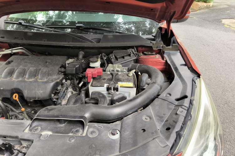 Used Venucia T90 2017 2.0L CVT Smart Edition Engine Bay Left