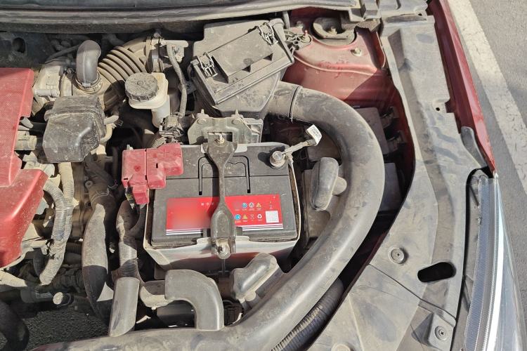 Used Venucia T90 2017 2.0L CVT Smart Edition Engine Bay Left