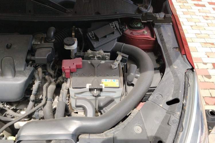 Used Venucia T90 2017 2.0L Manual ZhiShang Edition Engine Bay Left