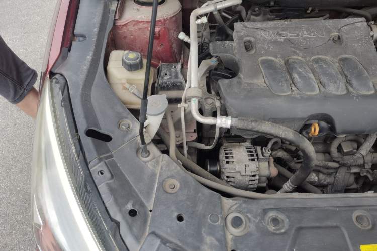 Used Venucia T90 2017 2.0L CVT Smart Edition Engine Bay Right