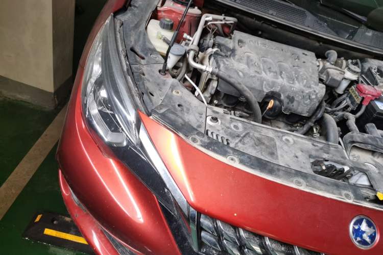 Used Venucia T90 2017 2.0L CVT Leading Edition Engine Bay Right