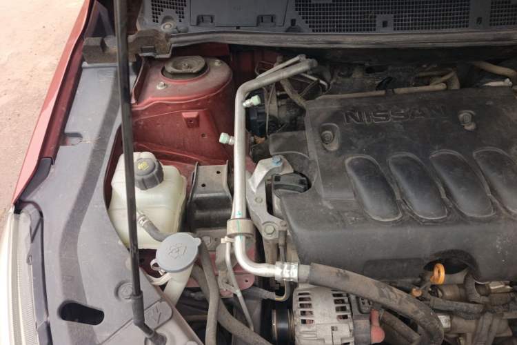 Used Venucia T90 2017 2.0L CVT Smart Edition Engine Bay Right