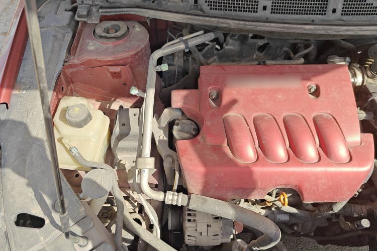 Used Venucia T90 2017 2.0L CVT Smart Edition Engine Bay Right