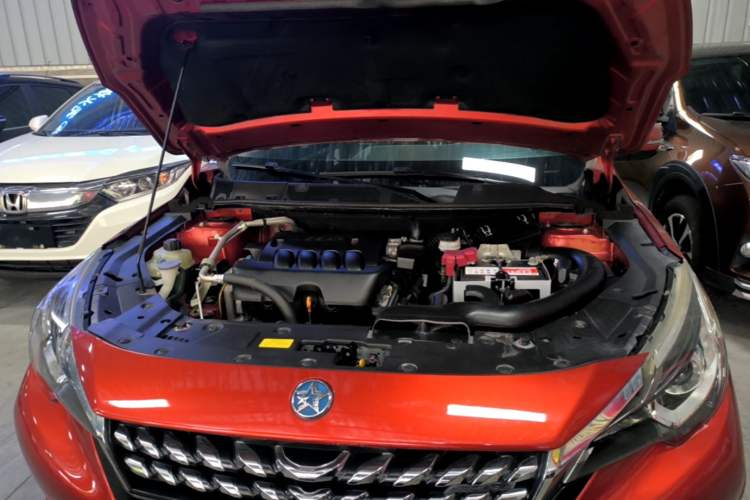 Used Venucia T90 2017 2.0L CVT Smart Edition Engine Bay