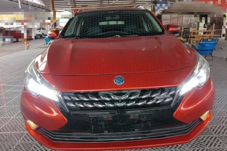 Used Venucia T90 2017 2.0L CVT Leading Edition Exterior 1