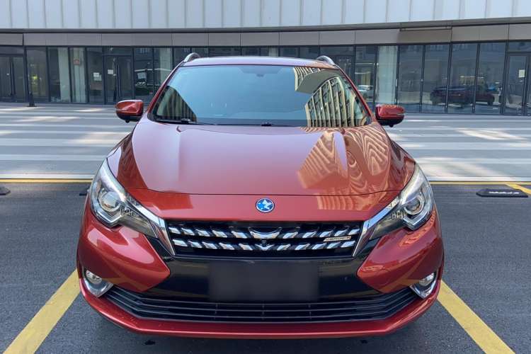 Used Venucia T90 2017 2.0L CVT Smart Edition Exterior 1