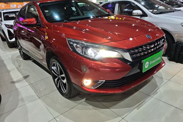 Used Venucia T90 2017 2.0L CVT Fashion Edition Exterior 2