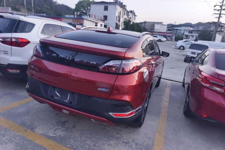 Used Venucia T90 2017 2.0L CVT Smart Edition Exterior 3