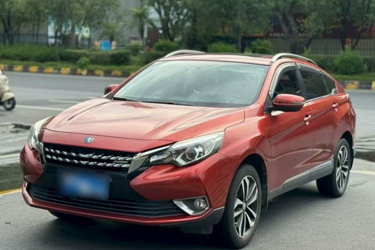 Used Venucia T90 2017 2.0L Manual ZhiShang Edition Exterior 5
