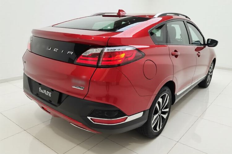Used Venucia T90 2017 2.0L CVT Smart Edition Exterior 5