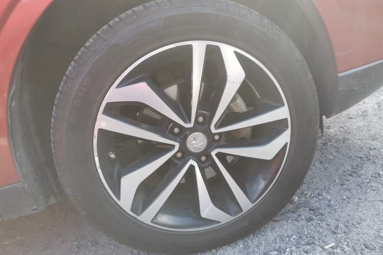 Used Venucia T90 2017 2.0L CVT Smart Edition Exterior 7
