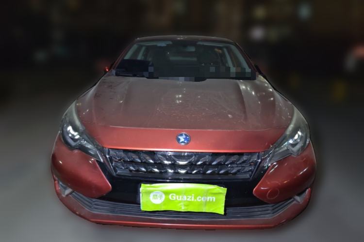 Used Venucia T90 2017 2.0L CVT Fashion Edition Front