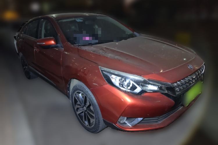 Used Venucia T90 2017 2.0L CVT Fashion Edition Front Right 45 Deg