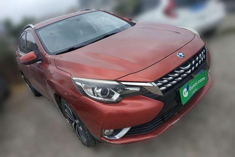 Used Venucia T90 2017 2.0L Manual ZhiShang Edition Front Right 45 Deg