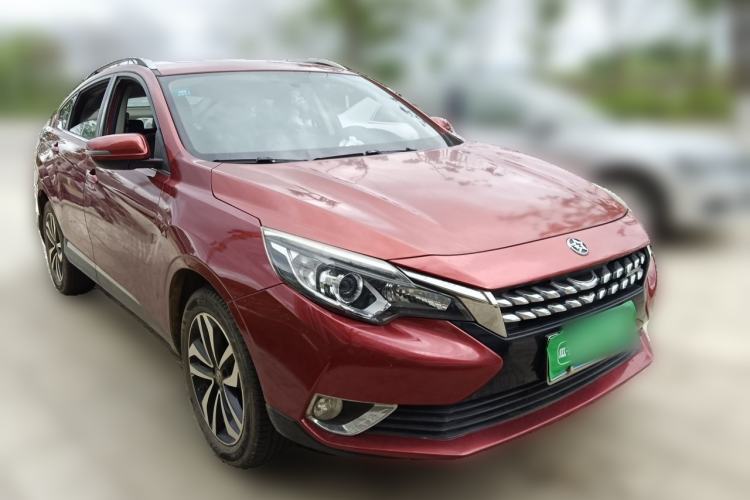 Used Venucia T90 2017 2.0L Manual ZhiShang Edition Front Right 45 Deg
