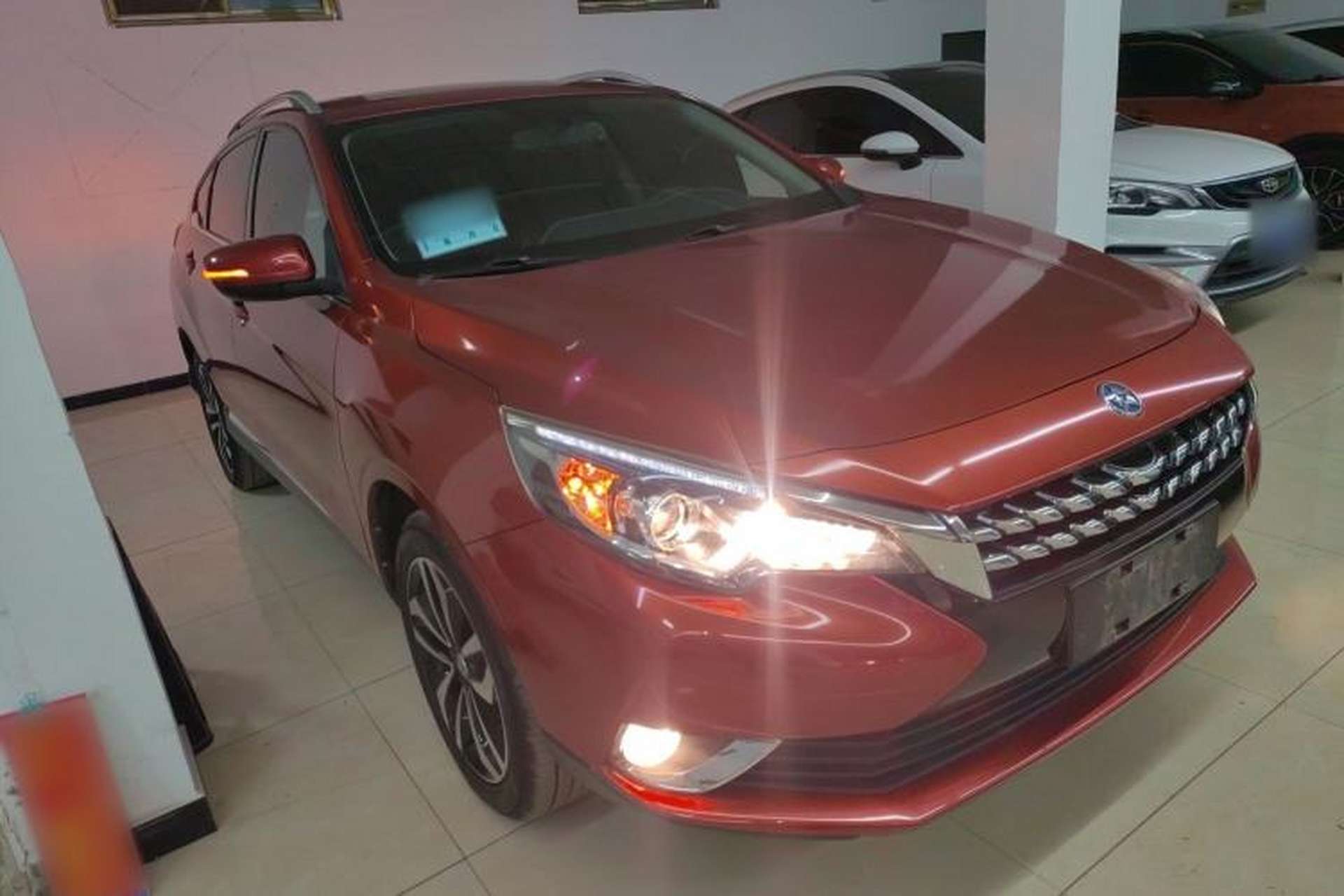 Used Venucia T90 2017 2.0L CVT Smart Edition Front Right 45 Deg