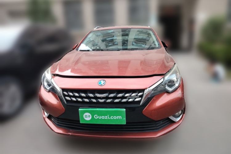 Used Venucia T90 2017 2.0L CVT Leading Edition Front
