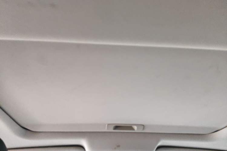 Used Venucia T90 2017 2.0L CVT Smart Edition Headliner